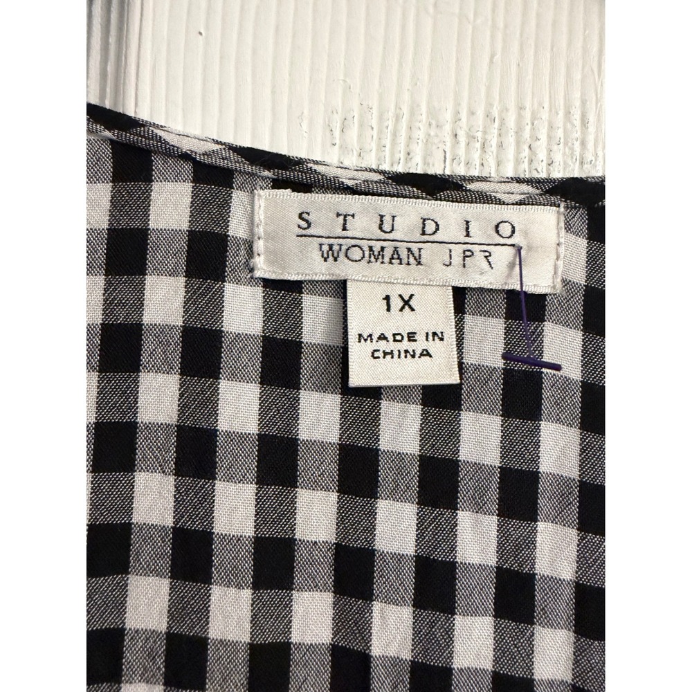 Studio Woman Gingham Lace Trim V-Neck Blouse Black White 1X SwingTop - Picture 4 of 8